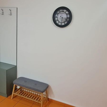 La Bloc Apartment Арад Екстериор снимка