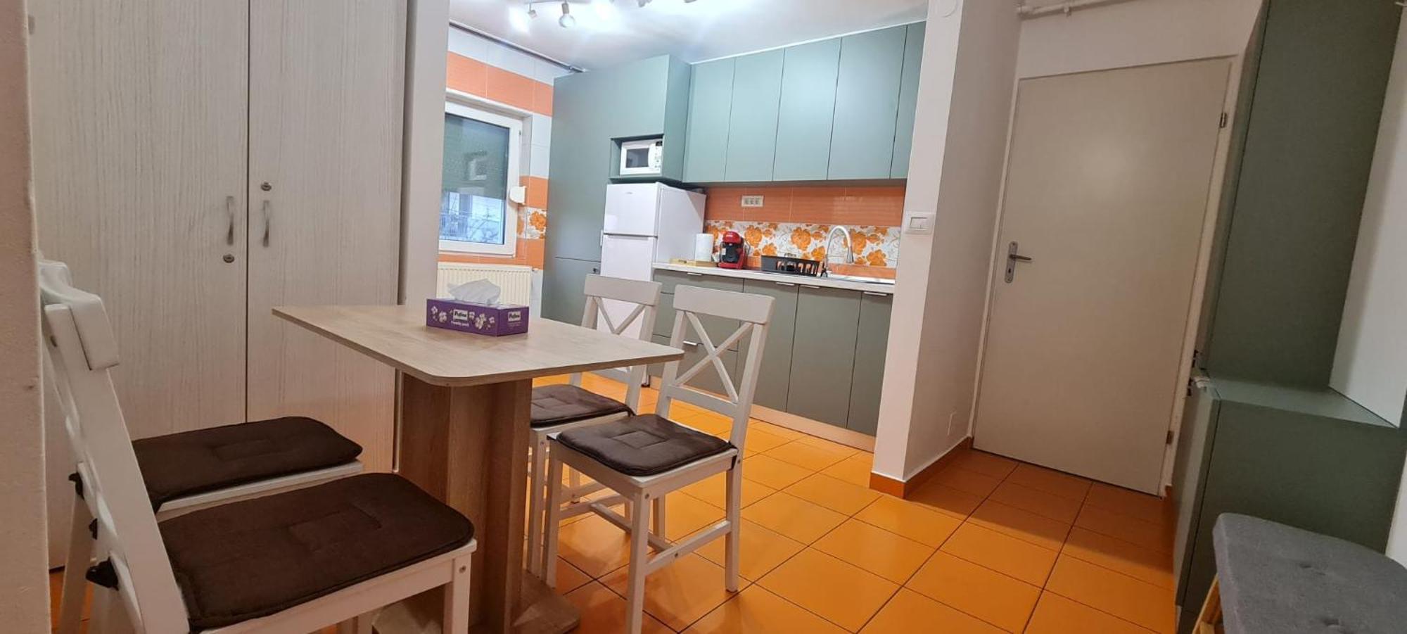 La Bloc Apartment Арад Екстериор снимка